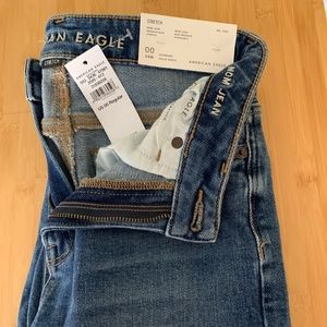 American Eagle Stretch Mom Jean in Monaco Blue, Size 00